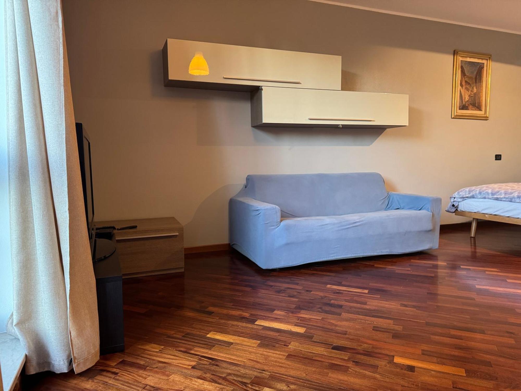 Appartement Ampio Monolocale à Brescia Extérieur photo