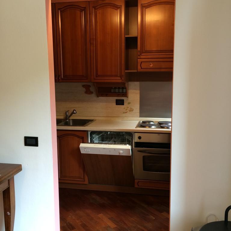 Appartement Ampio Monolocale à Brescia Chambre photo